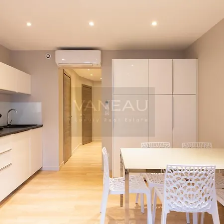 2 Bedroom At 2 Minutes From The Palais *
